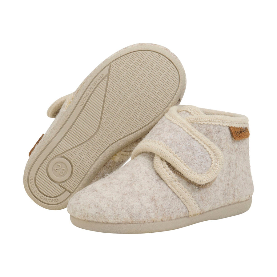 Slippers wool sand