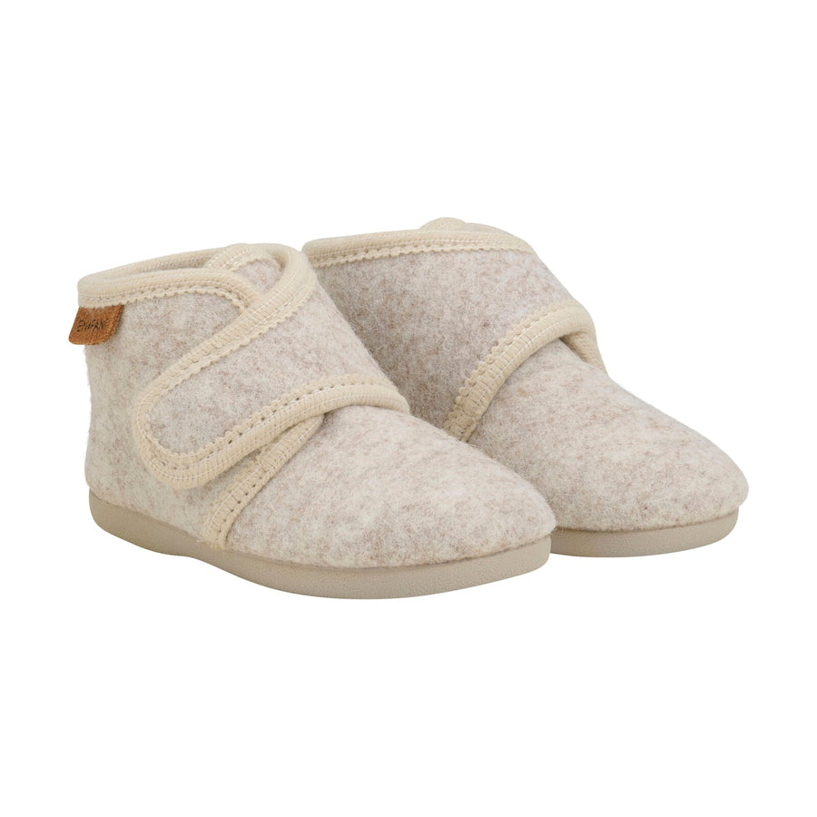 Slippers wool sand